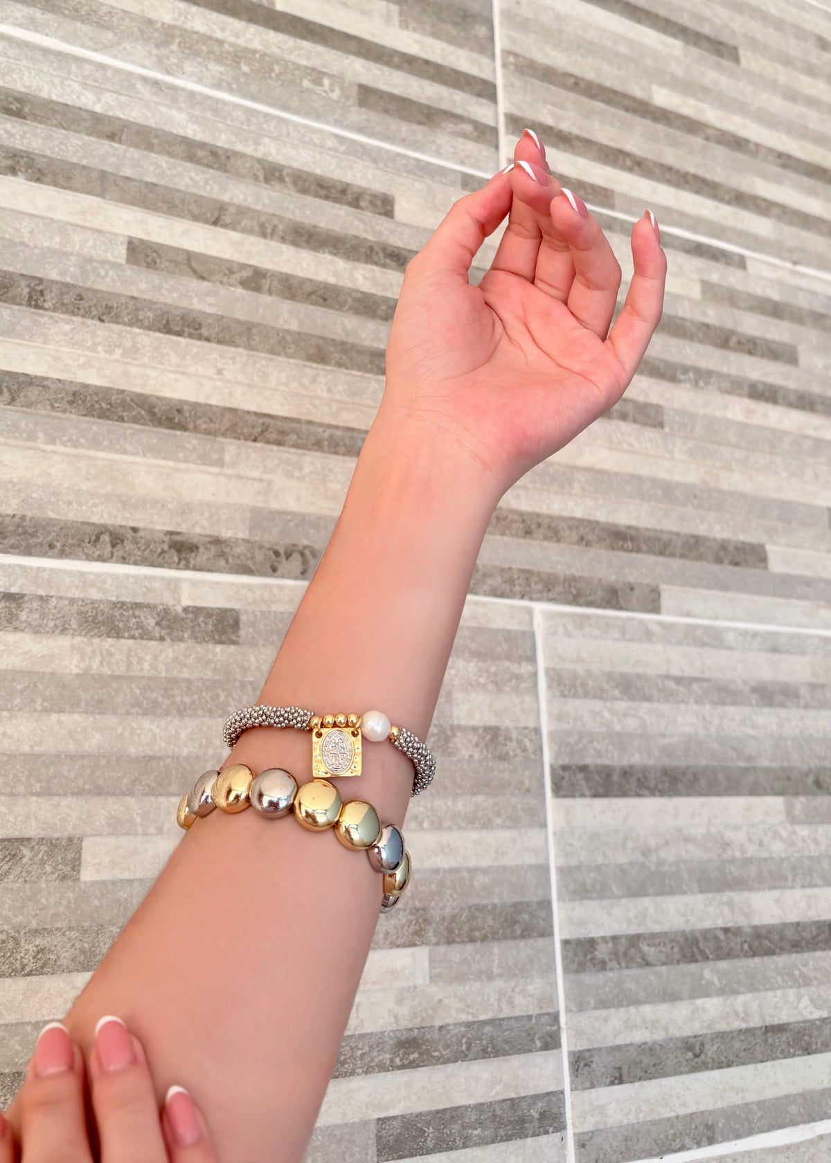 INFYNIA | Brazalete + cruz San Benito
