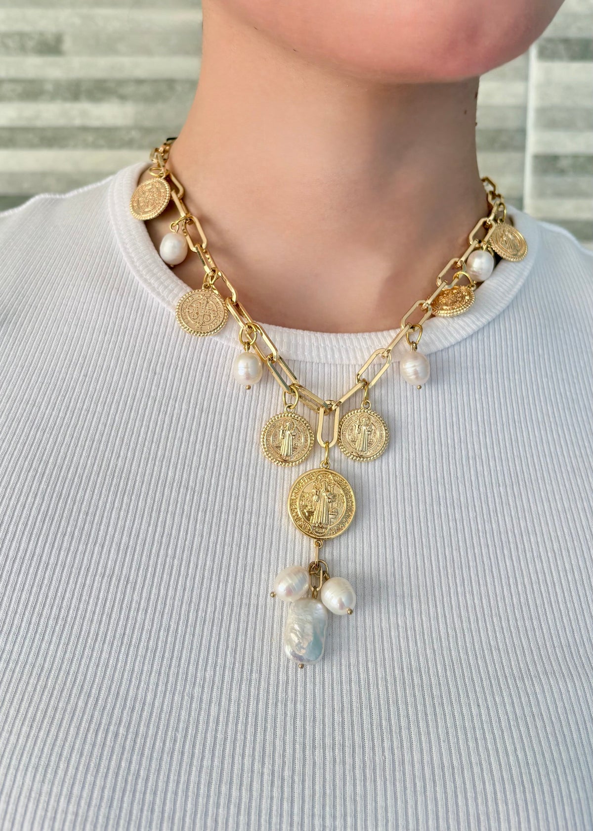 Collares