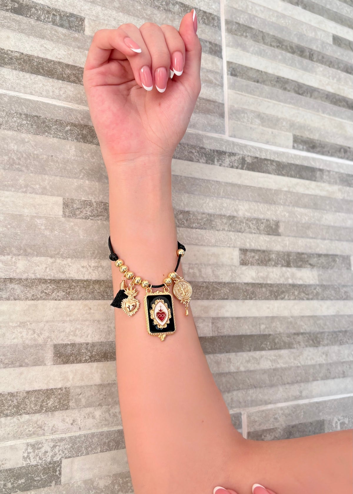INFYNIA | Pulsera Sagrado Corazón