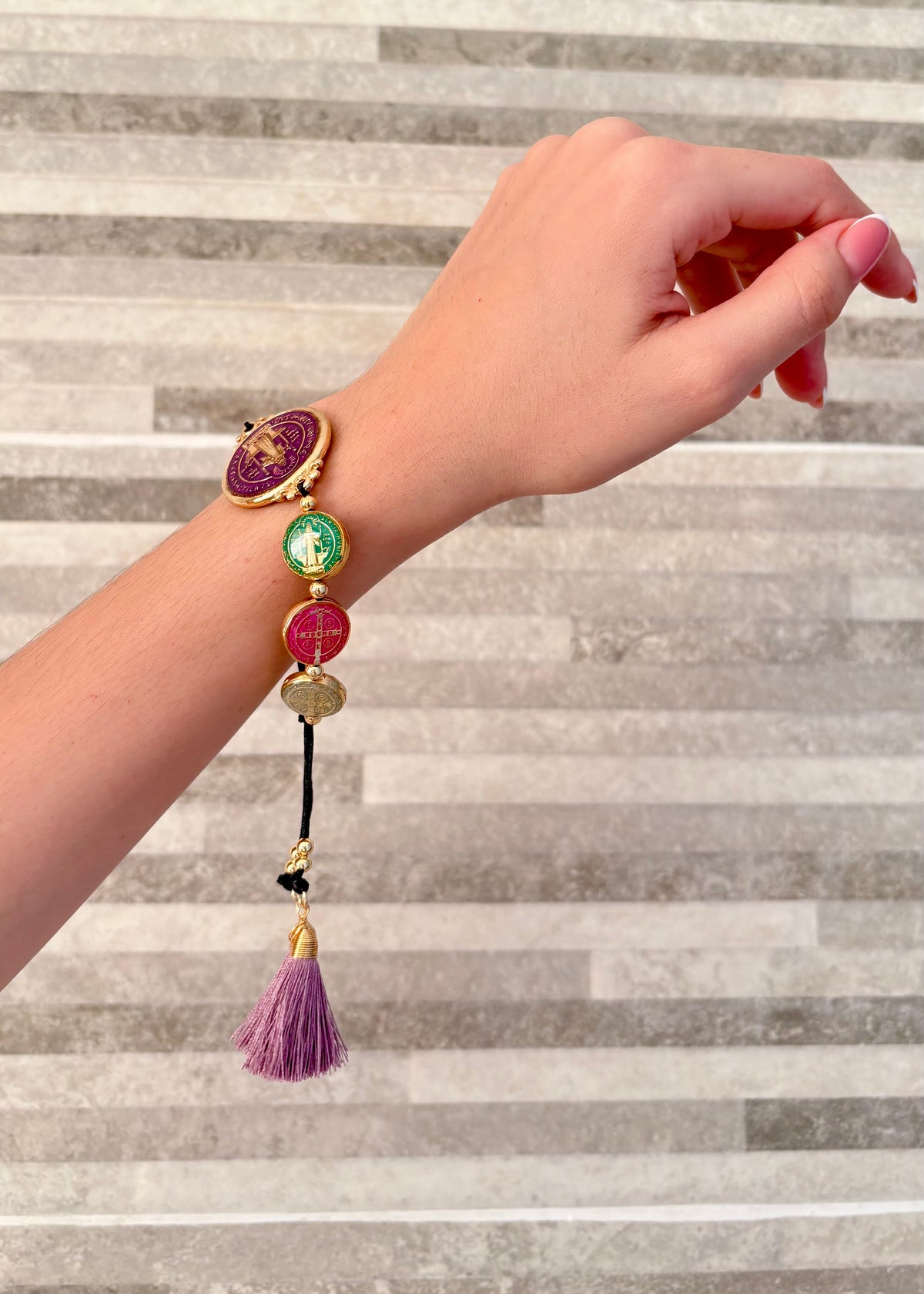 INFYNIA | Pulsera San Benito Morada