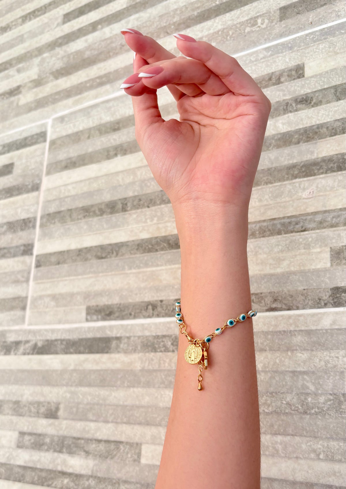 INFYNIA | Pulsera Ojo Turco Azul + San Benito